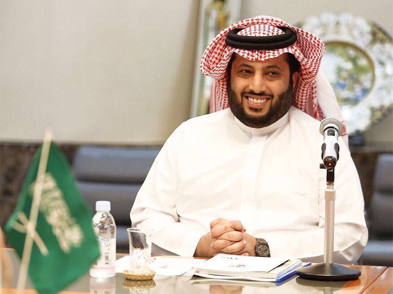 شاهد: مفاجأة من تركي آل شيخ لمواهب الغناء في الوطن العربي